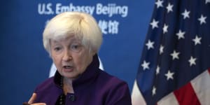 US Treasury Secretary Janet Yellen has said it would be madness for the US to try to decouple from China,or to force other countries to pick sides.