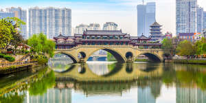 Architectural landscape on the edge of Jinjiang River in Chengdu. 