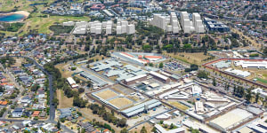 Developers are insisting the government approve Meriton’s proposal for up to 1900 units at Little Bay,while internally,some MPs want the entire approval pathway scrapped.