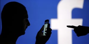 No significant commercial benefit from having news on platform:Facebook