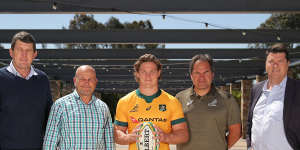 Michael Hooper (left),Dave Rennie (centre) and Hamish McLennan (right) in 2020. 