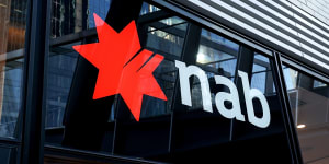 NAB has struck a 17.5 per cent pay deal with its staff that includes remote work rights.