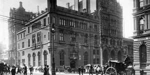 The ANZ Gothic Bank (left) and the old stock exchange in 1900.