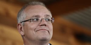 The PM,the phone call between mates,and amateur hour
