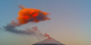 Volcano spews ash on Mexico City