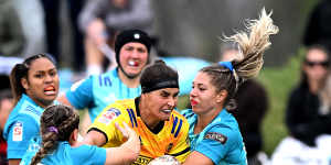 Rhiarna Ferris of the Hurricanes Poua charges forward during the round two Super Rugby Aupiki match between Matatu and Hurricanes Poua.