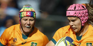 Wallaroos forward Piper Duck on the charge at the 2022 Rugby World Cup.