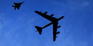 B-52 flies over Louisiana,2021.