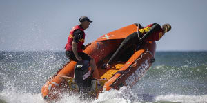 Mildura’s Cool Runnings? These inland lifesavers want to compete in the big surf