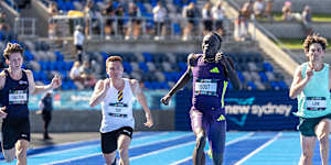 Gout Gout beats his competitors to claim the men’s 200m national title. 