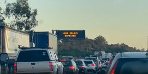 Vehicle pile-up closes northbound lanes of Pacific Motorway