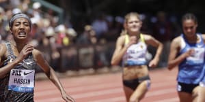 Dutchwoman Hassan breaks women's mile world record