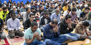 Hundreds attend Friday prayers at Monash University.