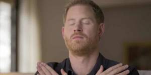 Prince Harry,practising EMDR therapy in the Apple TV documentary “The Me You Can’t See”.