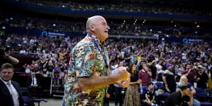 Kings owner purchases Sydney WNBL team despite coronavirus crisis