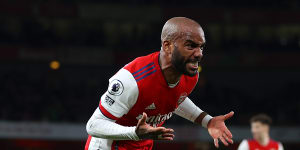 Last-gasp strike rescues point for Arsenal against Crystal Palace