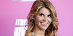 Lori Loughlin loses starring roles on Hallmark Channel following college bribery scandal