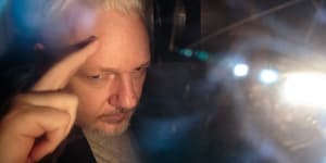 UK orders extradition of Julian Assange to United States