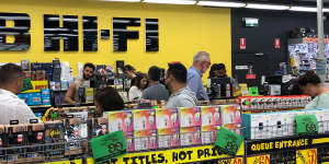 JB Hi-Fi stores still remain open during the coronavirus pandemic,causing angst for a number of its employees. 