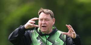 Steve Hansen issuing instructions at the World XV’s training session in London.