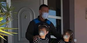 The eight-year-old children from Oviedo have been confined to their homes since 2021. Their ten-year-old brother was also at home.