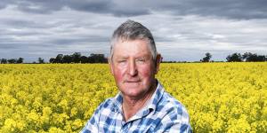 Don’t be selfie-ish:Why farm photos could threaten Victoria’s canola crops