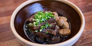 Pork belly with chestnut mushrooms and lapsang souchong tea. 