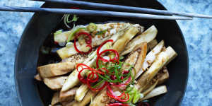 Steamed eggplant with chilli and garlic.