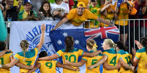 The public has embraced Australia's women's rugby sevens team,which won gold at the Rio Olympics in 2016.