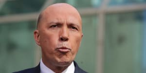 Julia Banks'defection sets up fresh bid to refer Peter Dutton to High Court
