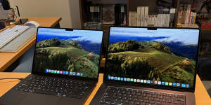 The biggest current MacBook Air (right) is thinner and lighter than the smallest current MacBook Pro (left).