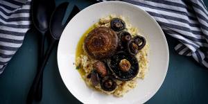Oven-baked risotto topped with buttered mushrooms.