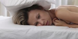  Can melatonin help alleviate the symptoms of insomnia?