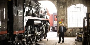Hobsons Bay councillor Peter Hemphill and his colleagues have voted to begin a campaign to get the historic Newport Railway Workshop on the UNESCO World Heritage List.