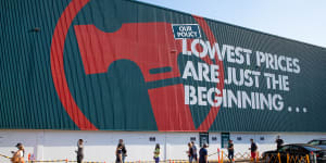 People line up to shop at Bunnings in August,before it had to revert to click-and-collect only because of restrictions.