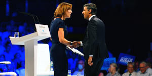 Tominey with British Prime Minister Rishi Sunak during the Conservative Party leadership hustings event in 2022.