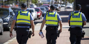 Bikie gang chased by WA Police through south Perth suburb