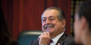 Corporate heavyweight Andrew Liveris backs carbon pricing as a way to lower emissions.