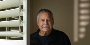 Ron Barassi and wife Cheryl test positive for COVID-19