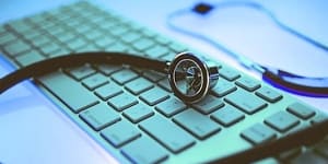The first survey of the use of electronic medical records in Australia has found some doctors and nurses are still struggling to use the digital systems.