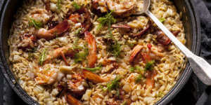 Fennel and orzo risotto with garlic prawns.