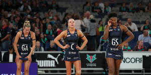 The reigning premiers,the Vixens,have started the new Super Netball season 0-2 after a five-goal loss to the Lightning.