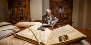 State Library acquires Barry Jones’ massive autograph collection