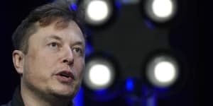 Elon Musk says his replacement will start in six weeks.