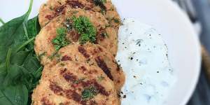Filling and nutritious,fish cakes can be served hot or cold.