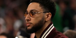 Simmons undergoes lower back surgery over herniated disc