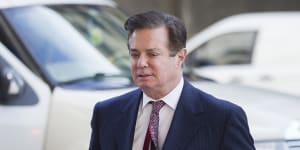 Former Trump campaign chief Manafort sent into custody by US judge