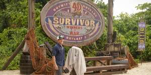 Jeff Probst hosts Survivor:Winners at War,the show’s 40th season which aired in 2019.