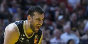 Bogut set for Warriors return game next week