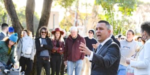 Nervous buyers drop out of auction race for $2.41 million Dulwich Hill house